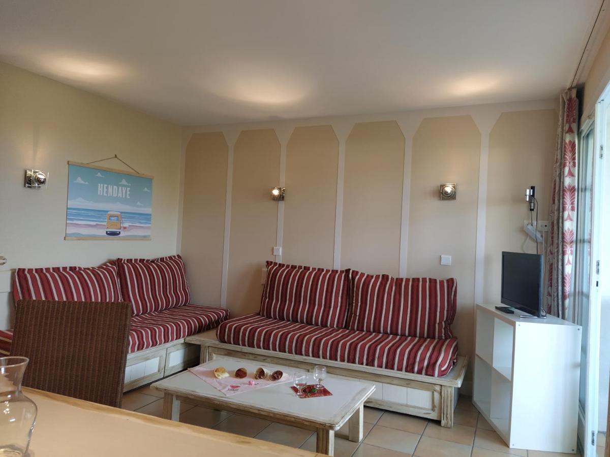 Hasparren-121 T2 Terrasse Et Piscine Urrugne Kültér fotó